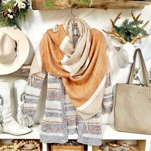 SILK/Cashmere Pashmina boho scarf/body wrap/shall paisley detailing & sparkle